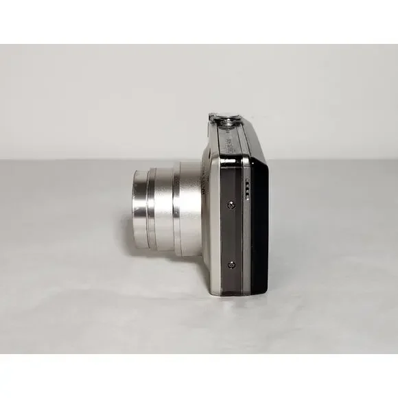 Nikon Coolpix S6000 Tested 14.2 MP Silver Digital Camera With Accessories - Picture 5 of 9